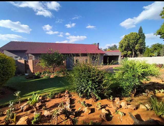 3 BEDROOM HOUSE FOR SALE IN ROOIHUISKRAAL